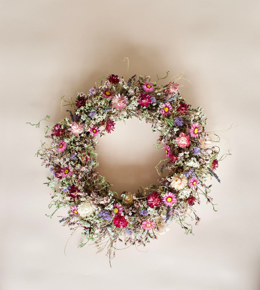 Summer | Pretty dried floral wreath