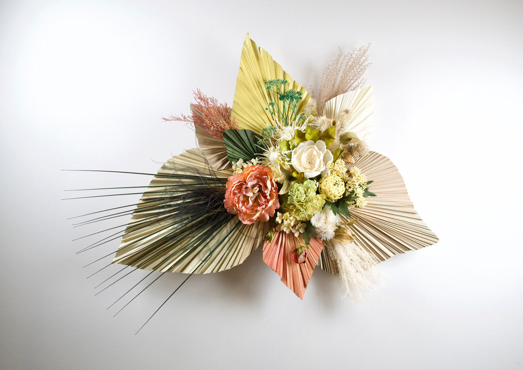 Tropicana Bouquet | Stunning floral arrangementTropicana | Stunning Floral Wall Hanging Artificial and dried flowers